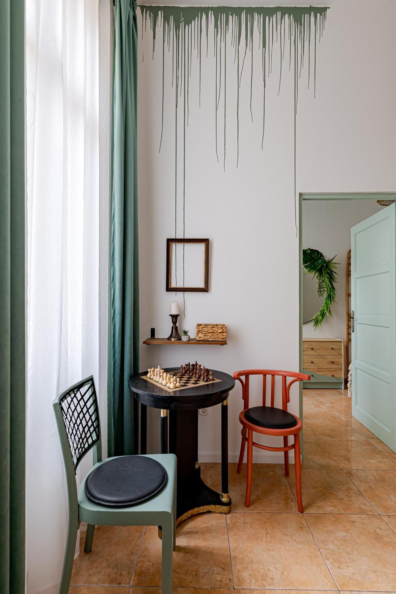 Jungle Aesthetics Downtown Apartman Aircon And Garage Parking Budapest Exterior photo