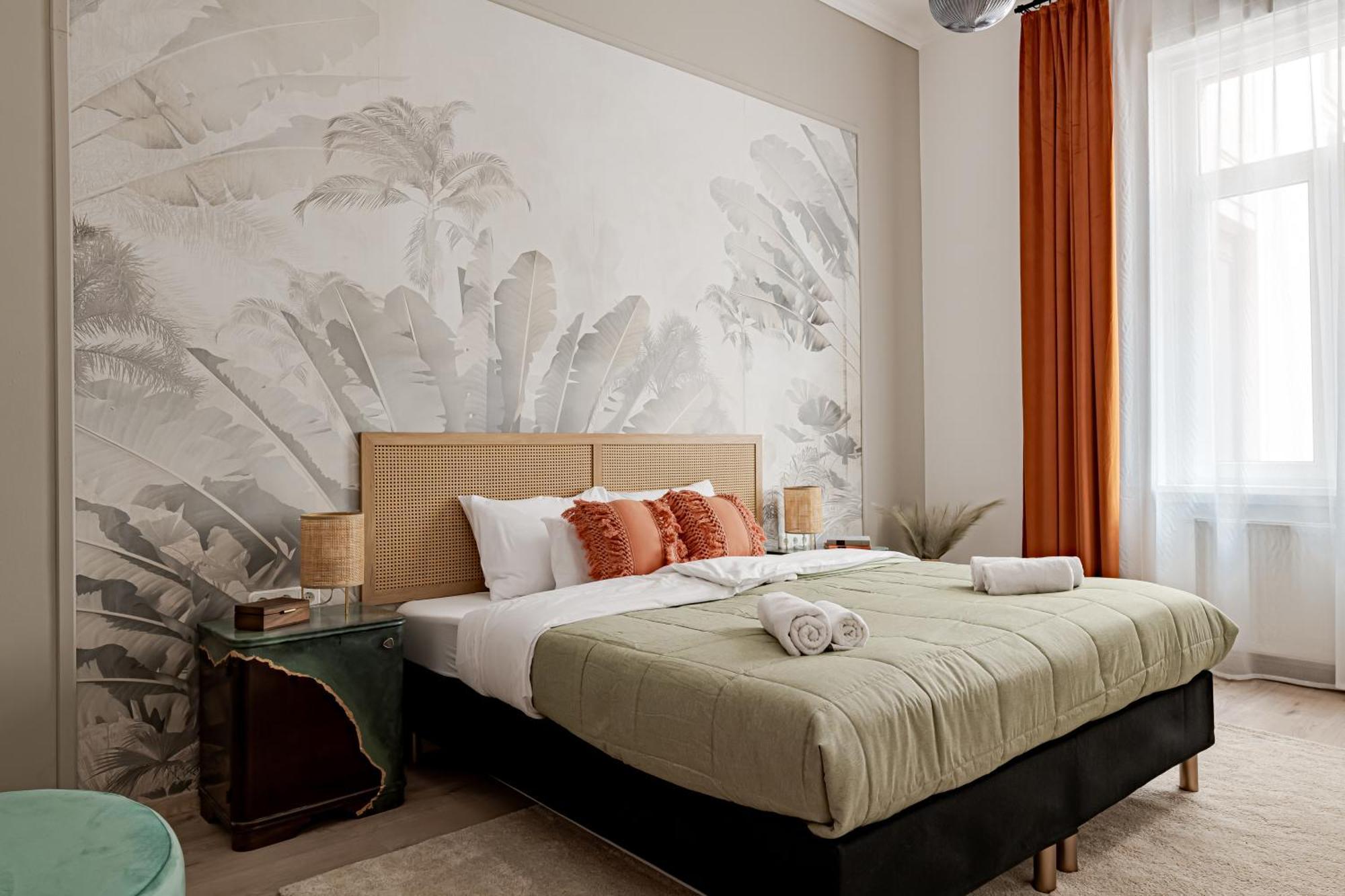Jungle Aesthetics Downtown Apartman Aircon And Garage Parking Budapest Exterior photo