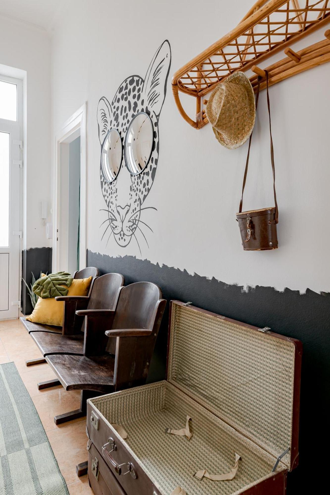 Jungle Aesthetics Downtown Apartman Aircon And Garage Parking Budapest Exterior photo