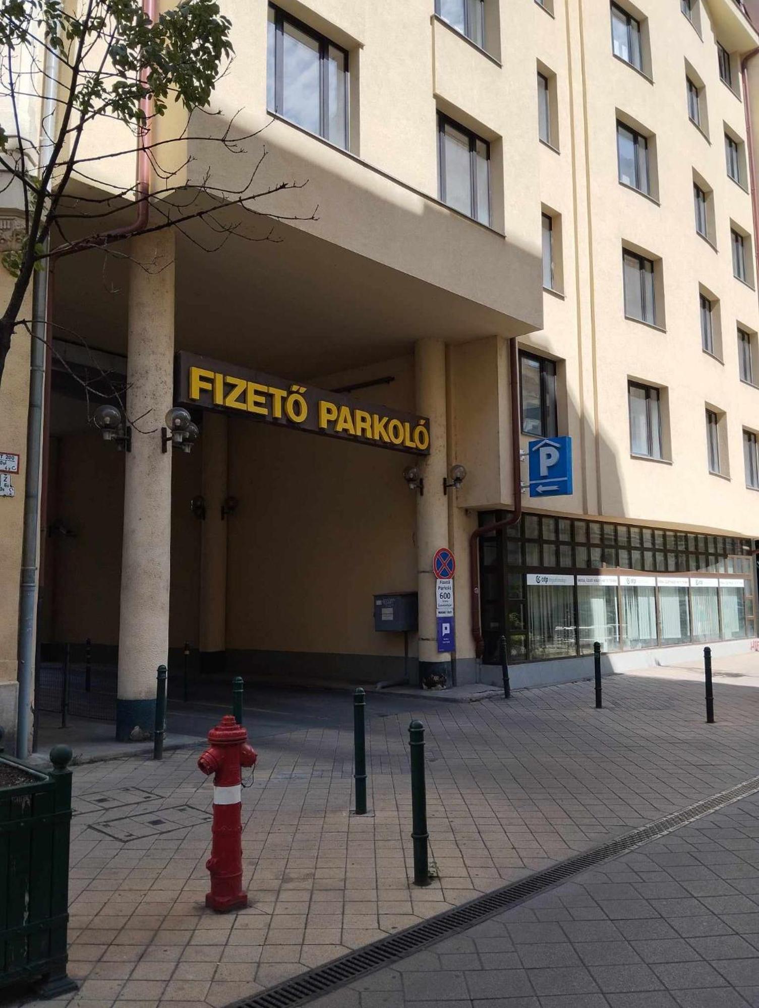 Jungle Aesthetics Downtown Apartman Aircon And Garage Parking Budapest Exterior photo